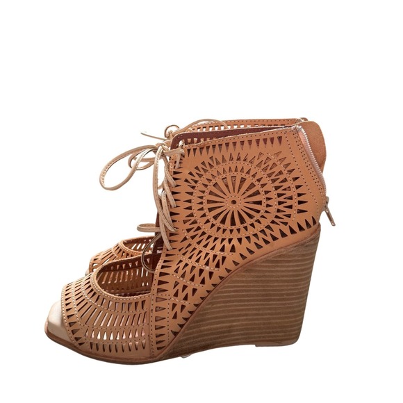 Jeffrey Campbell Lace Up Wedge Sandals 8.5‎ Tan Neutral Boho Booties Boots - Picture 2 of 10